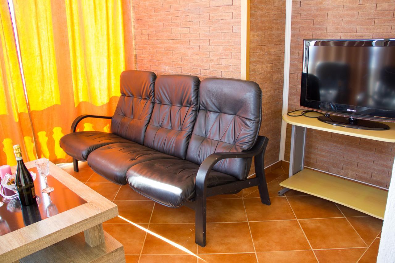 Lux Seaview *