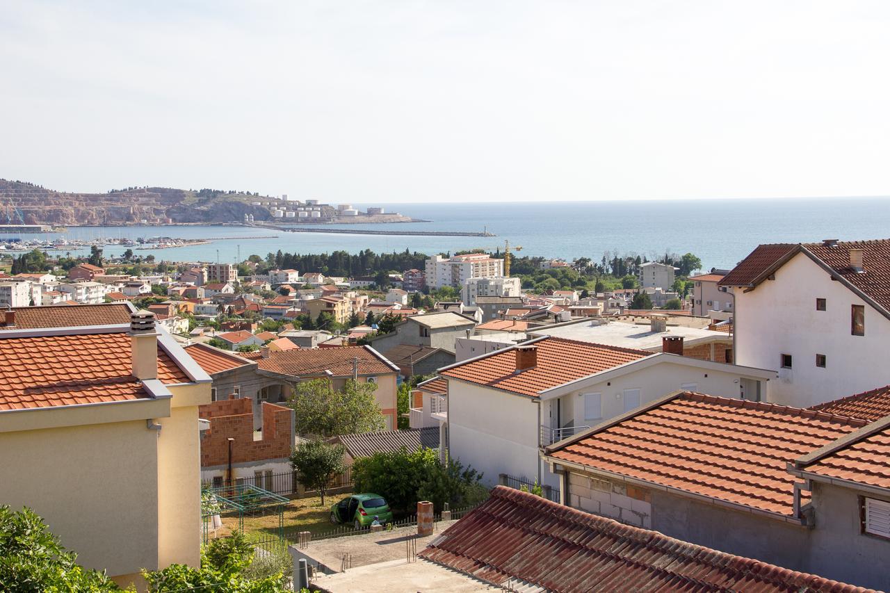 Lux Seaview Bar